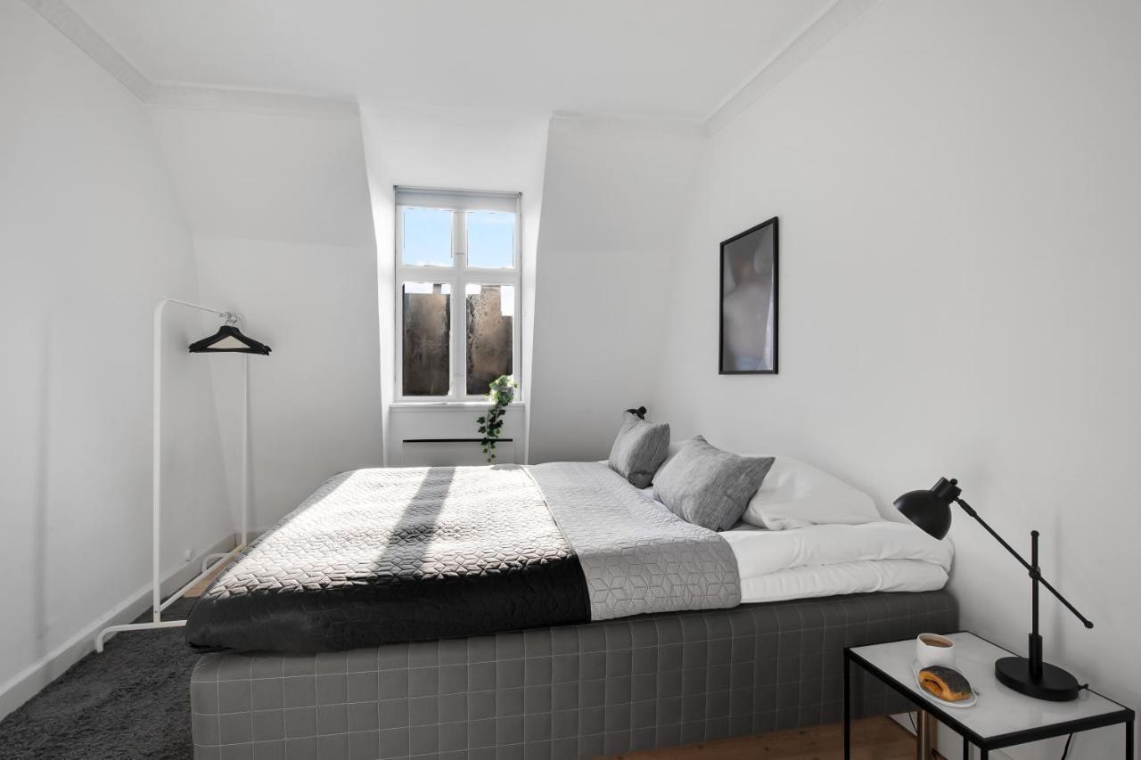 Hyggelig Three-bedroom In Osterbro Leilighet København